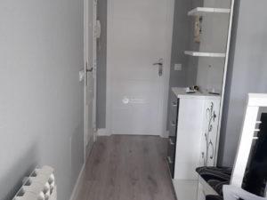 Lee más sobre el artículo Instalación de 50 m2 de suelo laminado. Kronoswiss. Deltafloor. Roble Fraga