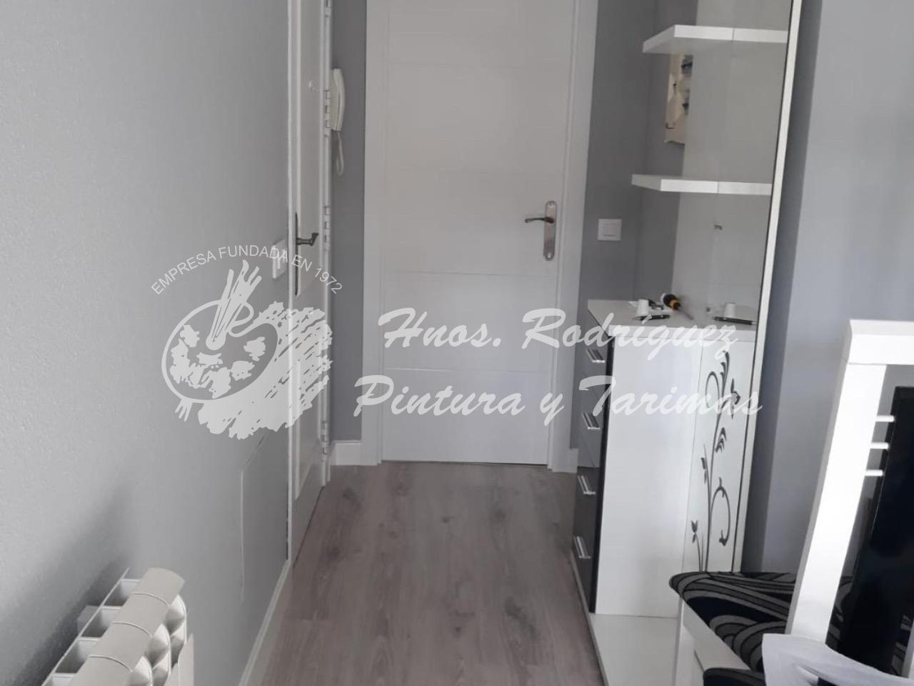 Lee más sobre el artículo Instalación de 50 m2 de suelo laminado. Kronoswiss. Deltafloor. Roble Fraga