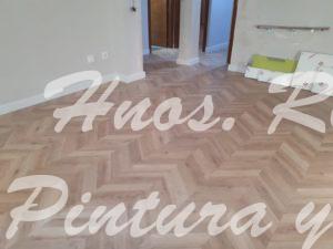 Lee más sobre el artículo Instalación de suelo laminado en vivienda 65 m2. Finsa. Supreme. Espiga Dijon.