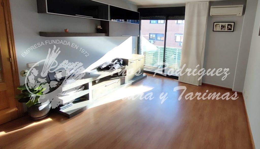 f9c05ade-70c3-48fe-abc0-31f328623cc7