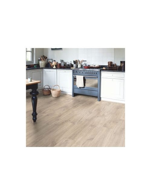 Quick Step. Classic. Roble Havanna Natural Con Cortes De Sierra