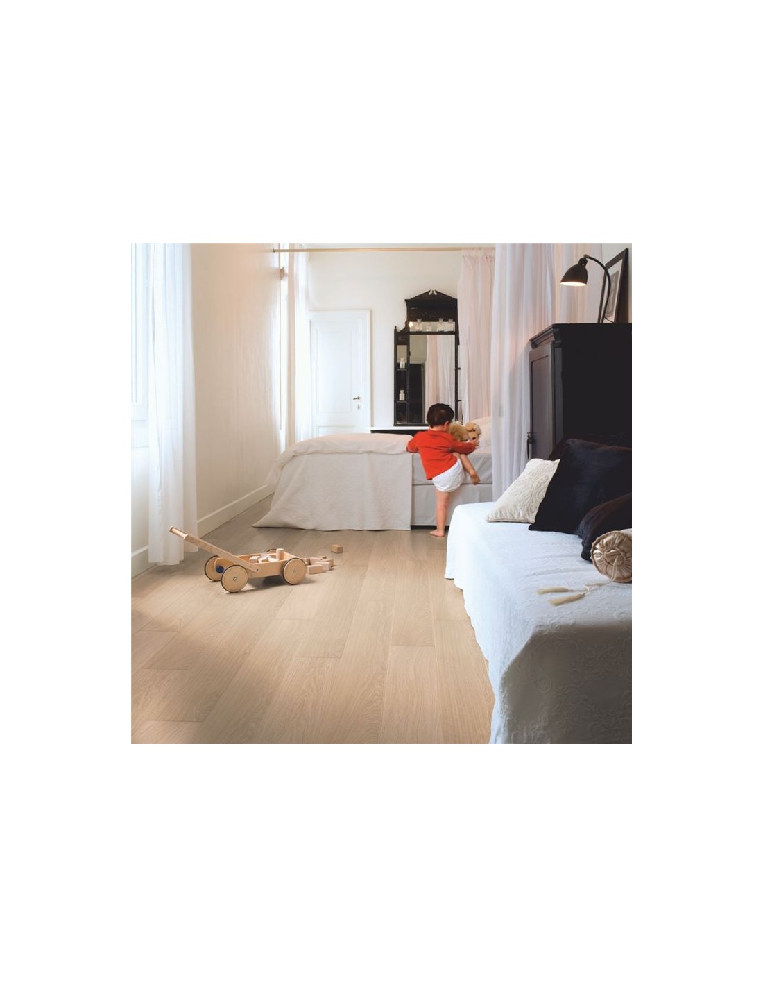 Quick Step.Impressive. Roble Barnizado Blanco